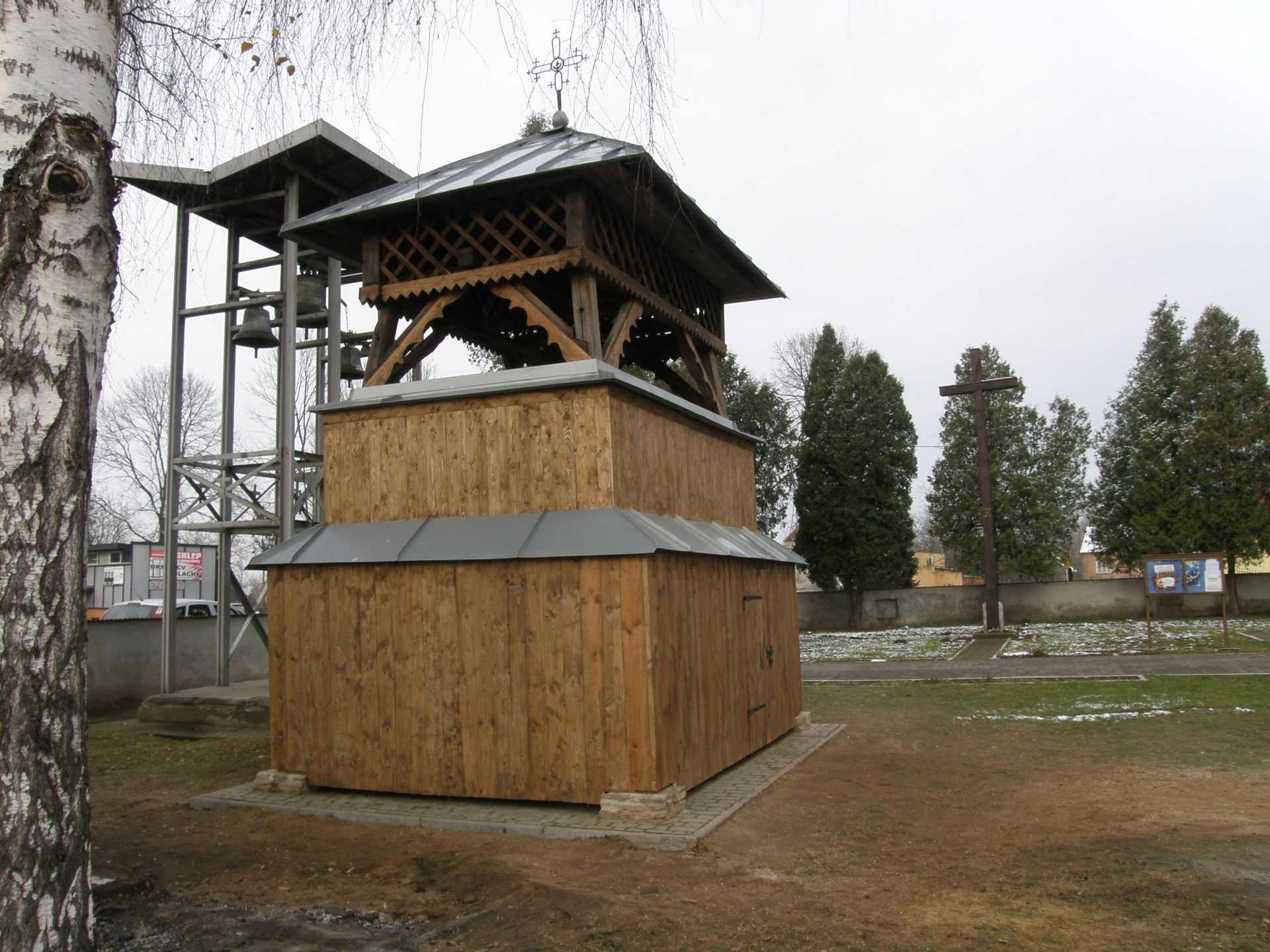 Remont zabytkowej XVIII wiecznej dzwonnicy listopad 2014 r.